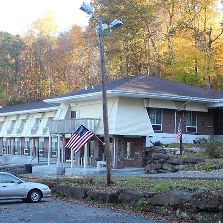 Passport Inn And Suites - Middletown Exterior photo