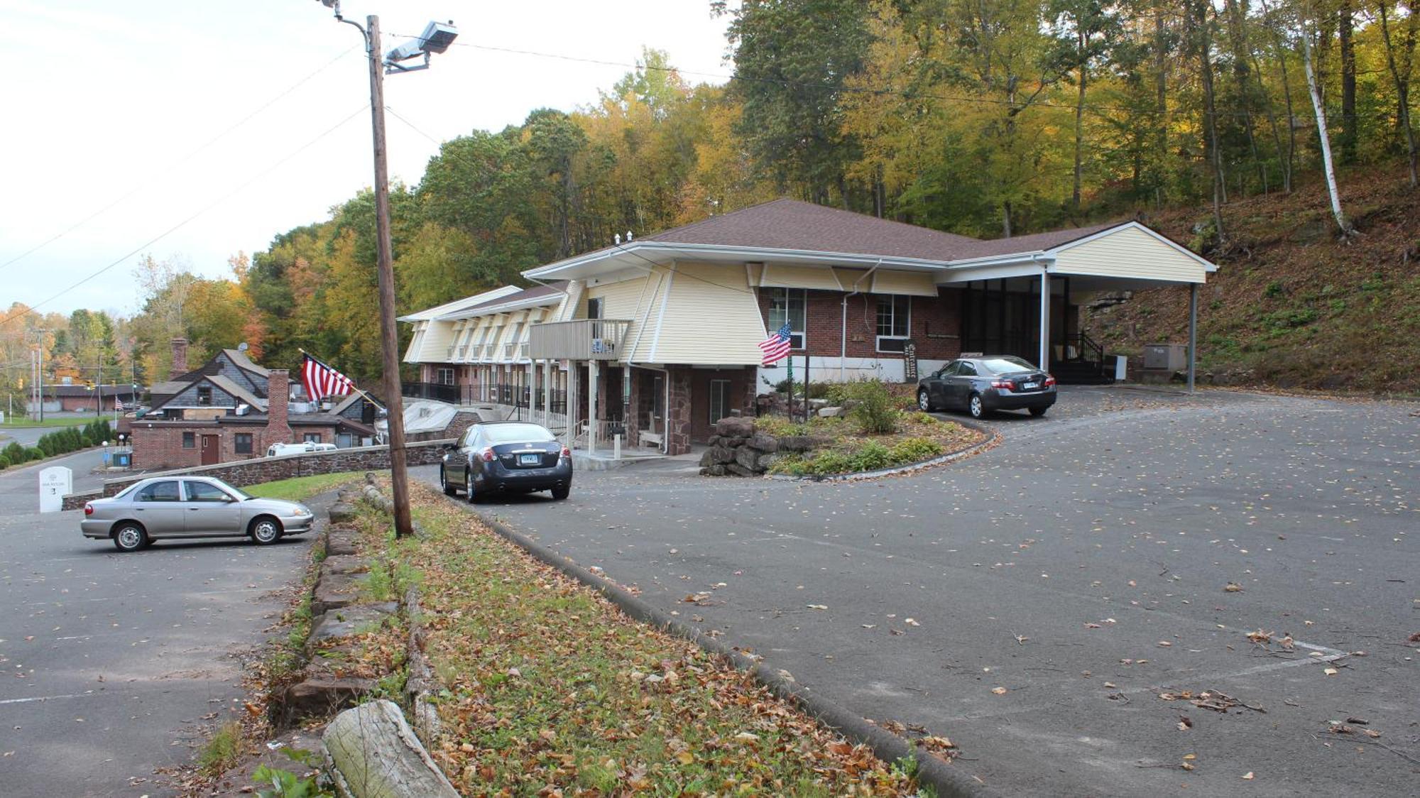 Passport Inn And Suites - Middletown Exterior photo